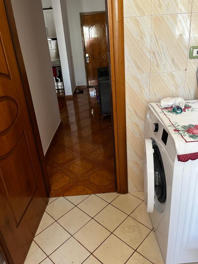 Appartamento Incantevole Con Posto Auto Privato فلورا المظهر الخارجي الصورة
